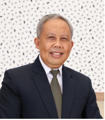 Prof. Dr. Eng. Kuwat Triyana, M.Si 